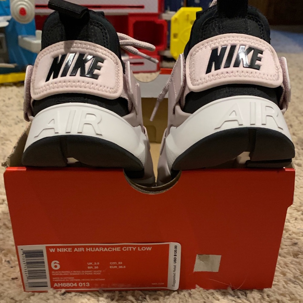 Nike air Hurarache city low